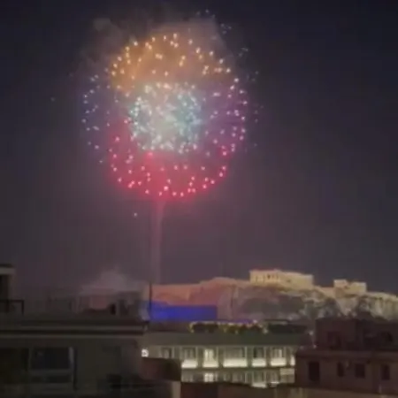 Parthenon And Syntagma Square View Apartment Athens